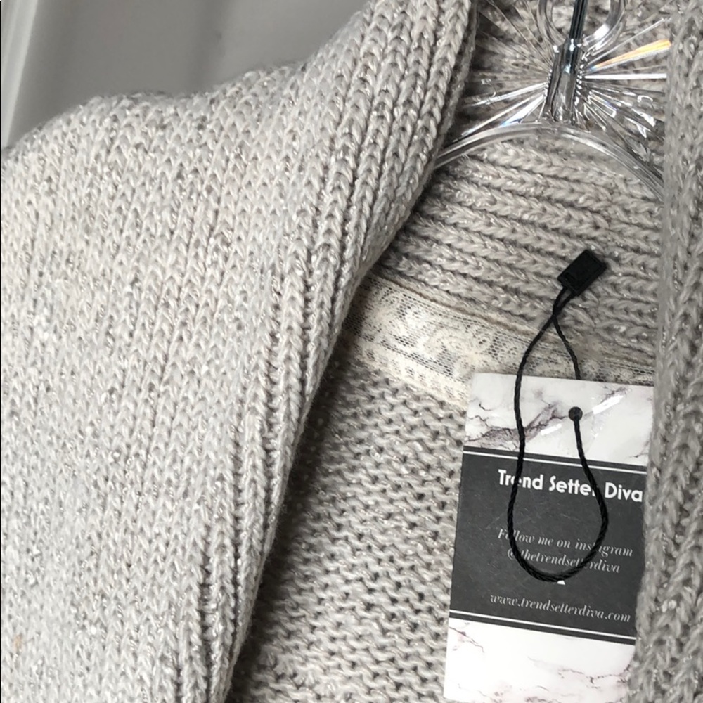 Grey fringe sweater - Picture 8 of 8